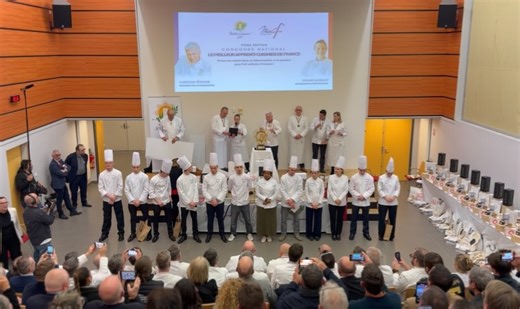 Maîtres Cuisiniers de France on Instagram: "#MACF2025 🏆 LE PODIUM EST DÉVOILÉ 🇫🇷👨‍🍳 ✨ Félicitations à Leonardo Pavone, sacré « Meilleur Apprenti Cuisinier de France 2025 » 👏 À 19 ans, il a su séduire le jury par sa maîtrise, sa précision et sa passion. 🎓 @ferrandiparis 🥈Théo Renaud - Région @paysdelaloire 🥉 Maé Audibert-Bigot - @regioncentre_valdeloire Un grand BRAVO à tous les finalistes 👏 🤍 Merci à @virginiebasselot , marraine de l’édition 2025, pour son engagement aux côtés des #ap