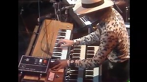 Rufus - Tell Me Something Good 1974 | memory music