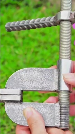 DIY Threaded Rod Clamp Locks Steel Plates Tight Without Welding