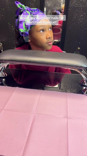 Cheer Banquet Nail Design Ideas for Your Daughter