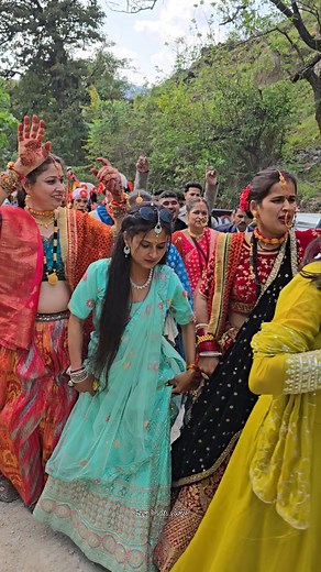 18K views · 829 reactions | Kumauni wedding | Geet Deopa | Facebook
