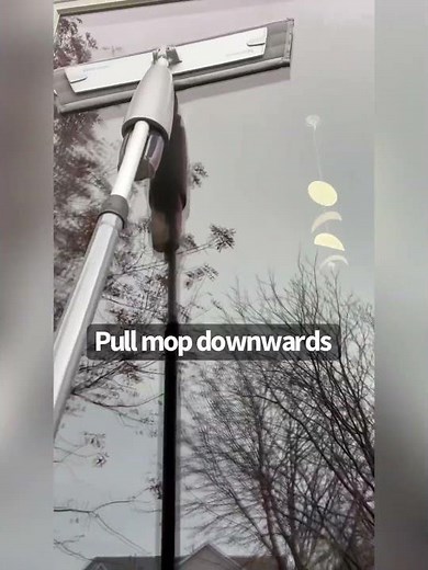 Cleaning Hard to Reach Windows w/the Norwex Mop