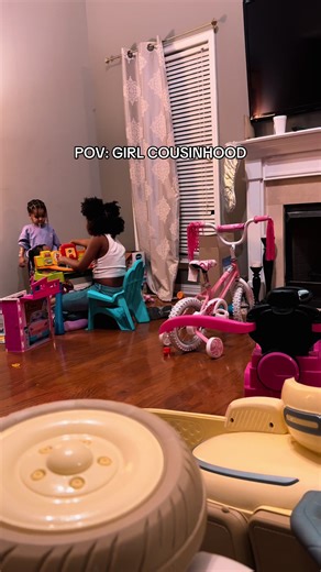 I love seeing Rubi play with my nieces. I didn’t have any first cousins growing up, so this melts my heart.💖 #cousinslikebesties