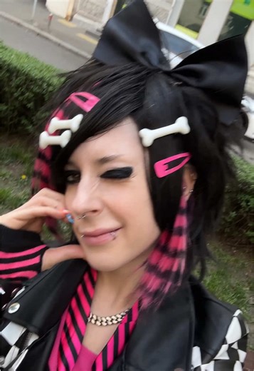 @omgwhat @rusalo4bka 🇺🇦 @joe🎀 @анєв 🇺🇦📚 🖤🩷 ib: @Petro 💣