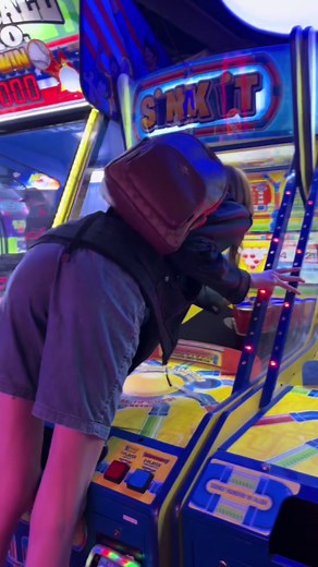 How to cheat at arcade games #fyp @Dolly | Arcade Games