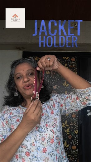 A great return gift idea!! Make this Jacket holder in mins. #diy #returngifts #sewing #seweasy