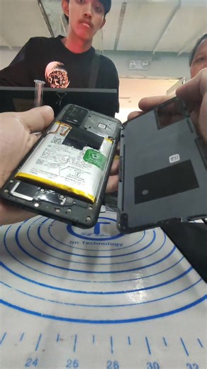 Cellphone LCD and Battery Repair | Basic Repair Guide
