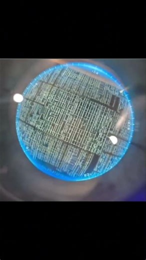 Computer chip under Microscope 😱