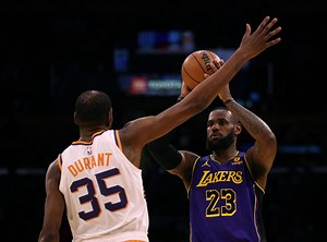 What are the most points scored in a single half of an NBA game?