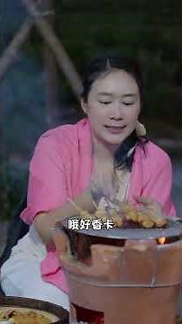 今天百合做个泰国烤串～沙爹猪肉串卡，为了吃它不容易啊#我的乡村生活 #外国人在中国 #泰国美食 #沙爹猪肉串