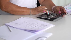 📹 Un resumen de todo lo que es nuestro PFAE Candelaria Auxiliares. Su objetivo es prestar un servicio en la realización de operaciones de grabación y tratamientos de datos y documentos, así como en aquellas operaciones auxiliares de los servicios administrativos y generales del Ayuntamiento de Candelaria y de las entidades públicas vinculadas al mismo. #candelariaviva | Ayuntamiento de Candelaria