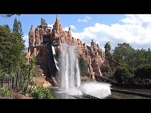 Wild West Falls - Water Ride at Movie World, Gold Coast 🇦🇺