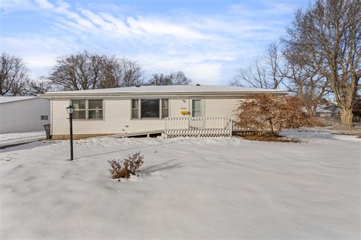 543 S Elwood St, Forsyth, IL 62535 - MLS 12534617 - Coldwell Banker