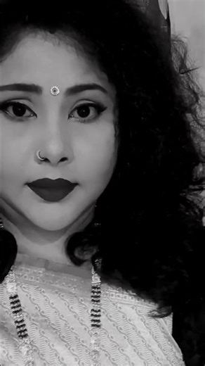 Bindiya Chamke Gi 🖤 #shorts #oldsong #hindisong #latamangeshkar #youtubeshorts