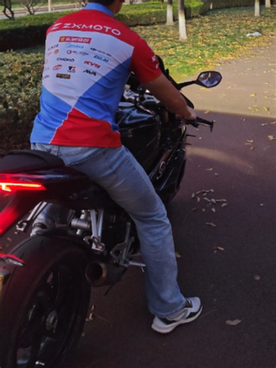 zx500rr redline exhaust sound.#zxmoto #zx500rr #foryoupage #modified #zx820rr #rider #motorcycle #zxjc #bikelife #fyp #zx820r #bike #modification #biker #exhaustsound #exhaust