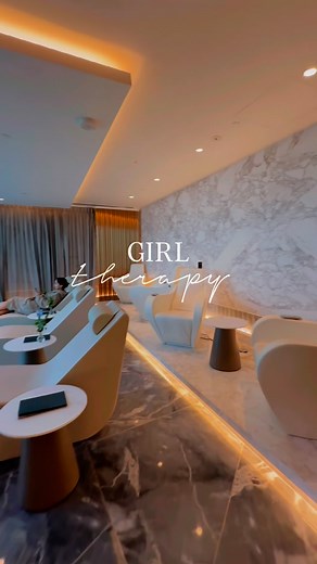 WHITNEY on Instagram: "律‍♀️"