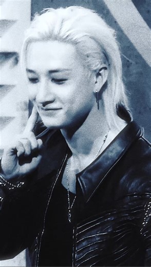 ⋆ ❅*𝘢𝘯𝘯𝘢𐂂꙳ ⋆ on Instagram‎: "happy new years lovelies !! thank you all once more for supporting my account through another year, you guys always remind me that there is good left on this earth 𐔌*ˊᵕˋ*𐦯 i apologize for my severe lack of edits or lack of creativity in some of them, i hope to find my motivation and drive again in the next year as editing truly is my favorite thing in the world, thank you for supporting all of my projects endlessly, i love you all so much my stars!! 💫🤍 . . .