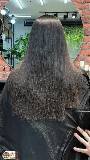 Split the hair into sections, smooth out frizz, and blow-dry to achieve shiny, healthy-looking hair. #hunmui #hairmask #collagep #hair #shampoo