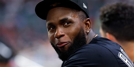 Mets solve CF puzzle by acquiring Robert Jr. in trade with White Sox