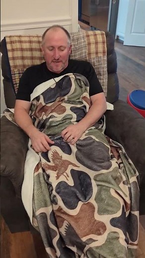 Flannel Camo Duck Hunter Throw Blanket | Soft camouflage throw #throwblanket #blanket #christmasgift