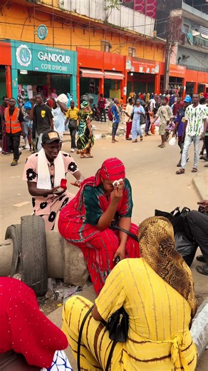 Fiancailles en Côte d'Ivoire: Un Moment Unique
