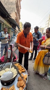 Running Pakode Wala of India | Food Storiez