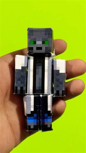 I made a papercraft of Bobicraft. Credits to #bobicraft #minecraft #papercraft