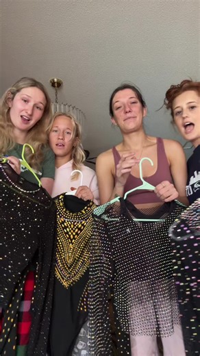 Happy comp day!!✨@abigailsmelser @Emily😎 @averie.brooks #linedance #competition #dance #tampa