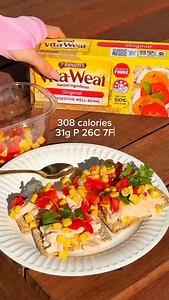 Tex-Mex Chicken & Corn Salsa on Arnott’s Vita-Weat🌽💥 Lunch made easy by @flat.out.nutrition ! No cooking required 🙌 #arnotts #vitaweat #lunchmadeeasy | Arnott's Biscuits