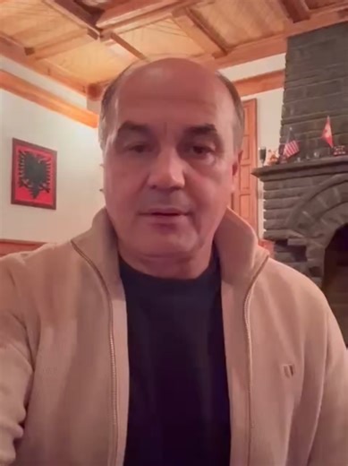 Gëzuar 2026! 🎉🎆 #EnverHoxhaj #Viti2026 #Gezuar2026