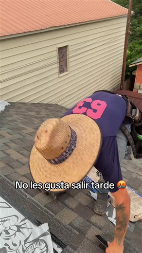 Les gusta salir temorano #josueroofing #ruferos💯 #construction #roofing #construccion