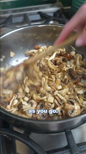 How to make the best Cream of Mushroom Soup #mushrooms #mushroomsoup #soup #souprecipe #soupseason