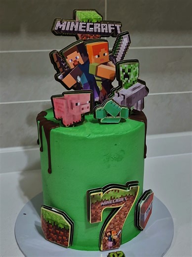 Creative Minecraft Cake Decorating Ideas