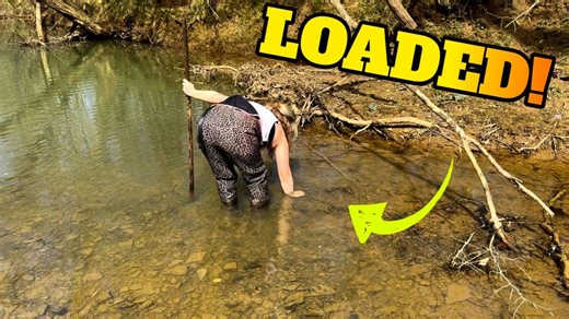 Discovering a Treasure Loaded creek while Mud larking for River Treasure
