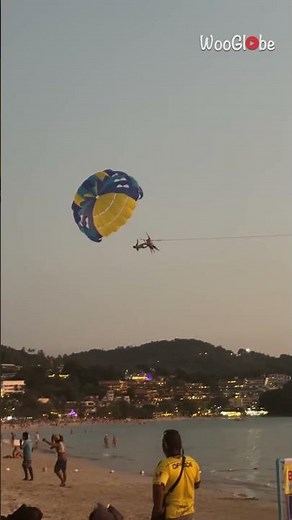 Parasailing Fail: Tourist Captures Shocking No-Safety Ride || WooGlobe
