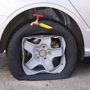 Fixing Square Tires Like a Pro – Rolling Back to Prime! 🔧🛞 | 5-Minute Recycle