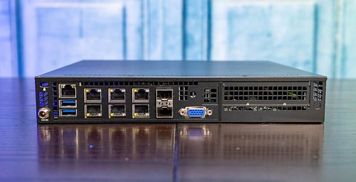 Supermicro E300-9D-4CN8TP Review A 4x 10GbE and 4x 1GbE Server