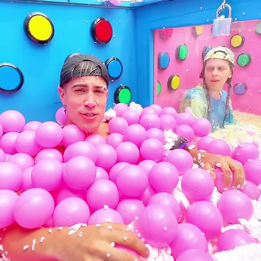 100 Botones Misteriosos para Escapar del Agua