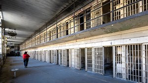 Once home to Kansas’ most infamous criminals, historic Lansing prison opening for tours