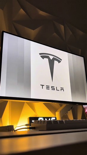 Stunning Morph PowerPoint Template for Engaging Presentations