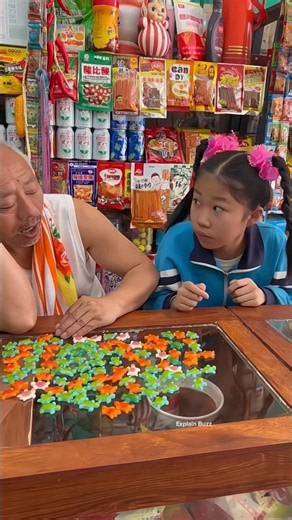 This Girl Stole Turtle Candy… And Changed Its Shape To Escape