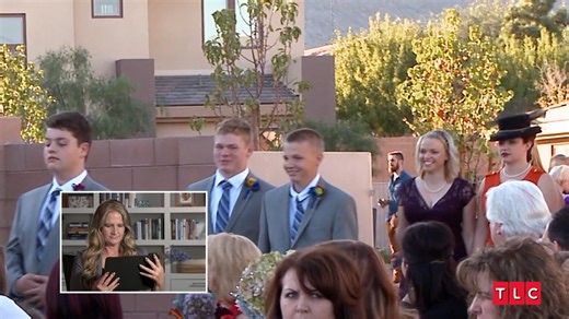 On Sunday's Look Back episode of #SisterWives, the Browns reflect on their commitment ceremony. Don't miss it at 10/9c! | TLC