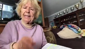 Compiti con Nonna Mimma 😂😂 | NONNA MIMMA