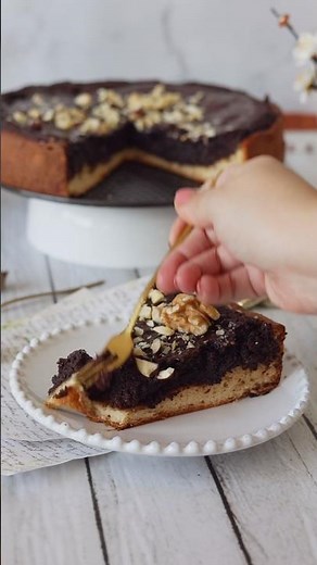 The simplest and fastest Easter chocolate cake - Recipe in the description