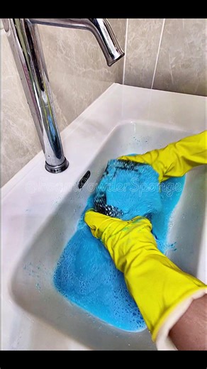 IJ'ai accepté le défi proposé par mon amie @🧼Claudia ZM 🧽 , une vidéo d'une minute, avec un seul produit ( ici de la lessive en poudre) et d'une seule éponge 🧽 à mon tour je défi, 4 merveilleuse tiktokeuses, @PARIS -SPONGE🧽🧽🇫🇷🤩🇫🇷 , @Mixology ASMR , @Love_soap et @Yaisponge à vos éponges les filles. I accepted the challenge proposed by my friend,a one-minute video, with a single product (here powdered laundry detergent) and a single sponge 🧽 I challenge myself, to your sponges girls. #