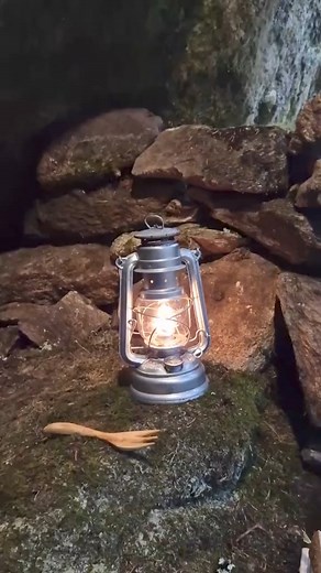 One night of survival in a cave.. ⛺💯 #campinglife #campingtrip #campinglovers #snowday #campingtruck #lifehacks #americanstyle #survival #outdoor #bushcraft | Camping Lovers