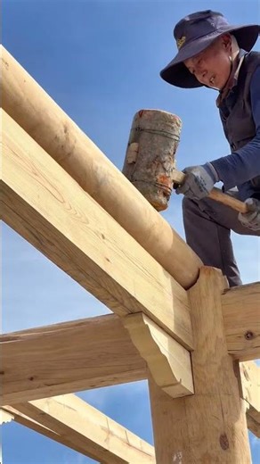 Timber Frame Construction | Installing Wooden Beams
