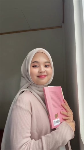 Tutorial Hijab Segi Empat untuk Muslimah