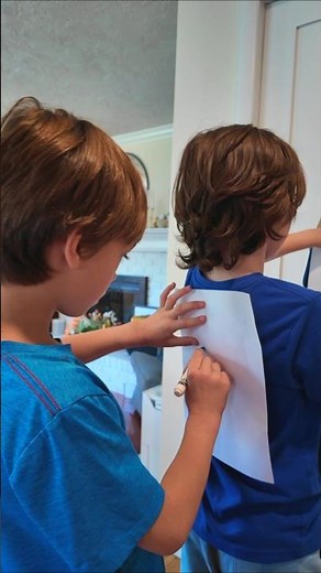 ✍️Back Drawing Game! 😺 Can you guess it?😻