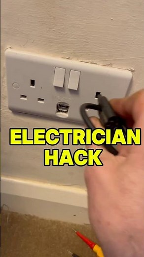 Fluke Voltage Tester Hack – A Trick Every Electrician Should Know! 🛠️🔋